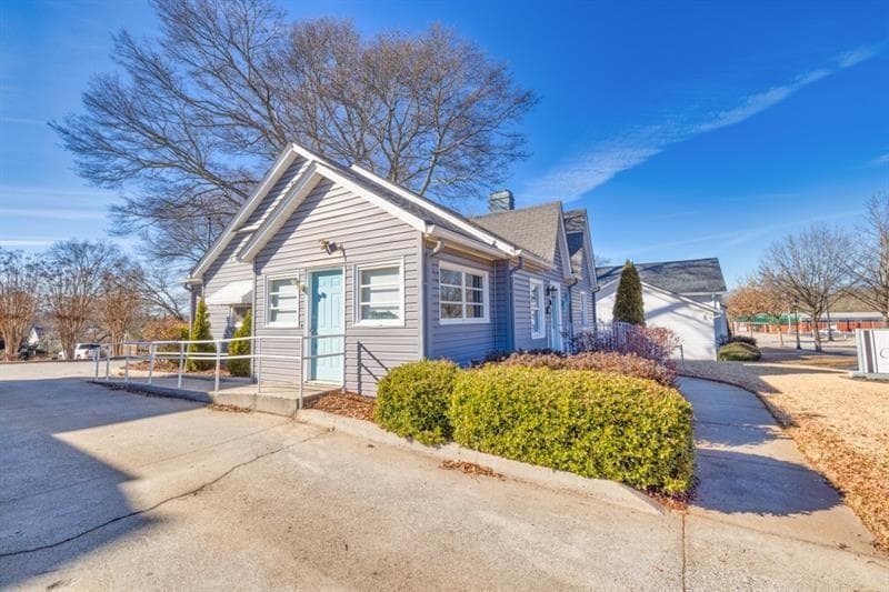 More Photos Of 449 S Hill St, Buford Office For Sale