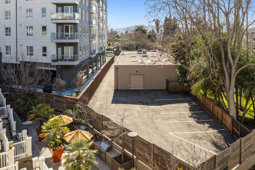 More Photos Of 885 Julian St, San Jose Service For Sale