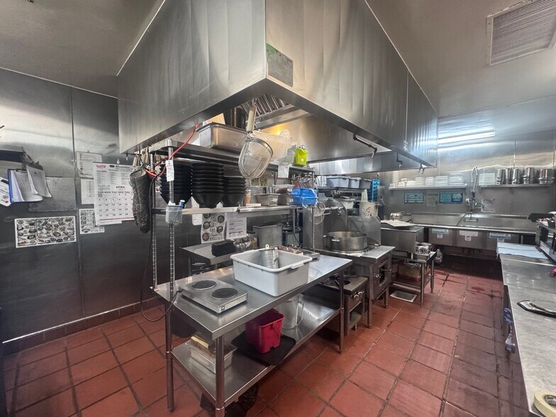 Primary Photo Of 1601 Sawtelle Blvd, Los Angeles Storefront Retail Office For Lease