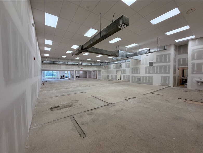 More Photos Of 17-19 Main St, Asbury Park Storefront Retail Office For Lease