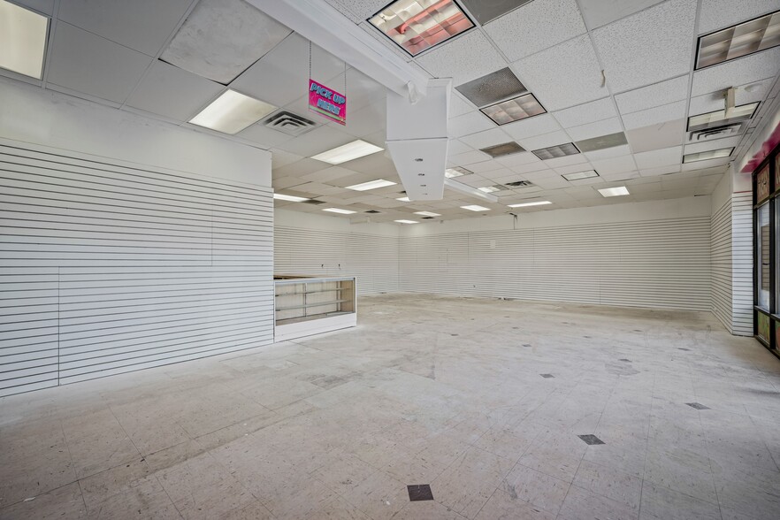 More Photos Of 1145 S Washington Blvd, Ogden General Retail For Sale