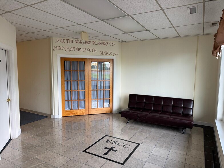More Photos Of 25367 Lankford Hwy, Onley Light Distribution For Lease
