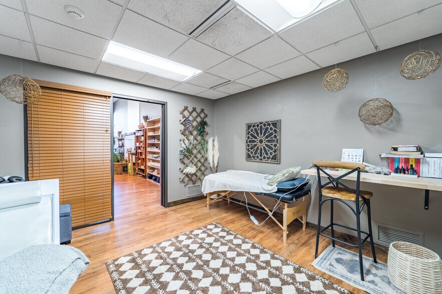 More Photos Of 7505 Stone Ridge Dr, Weston Medical For Sale