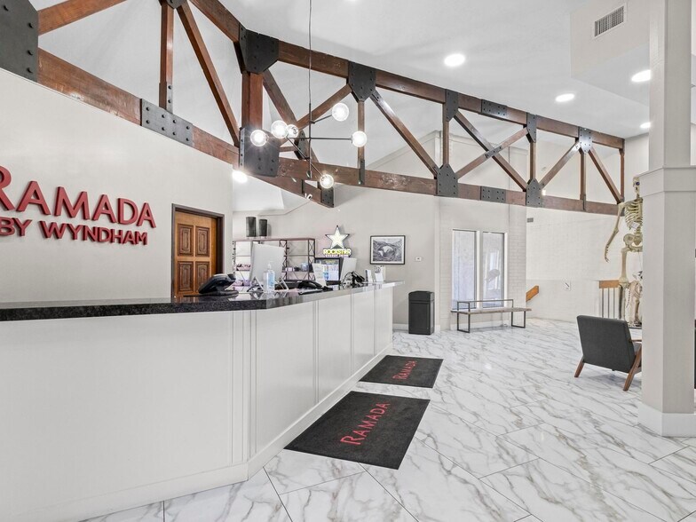 More Photos Of 333 N Main St, Richfield Hotel For Sale