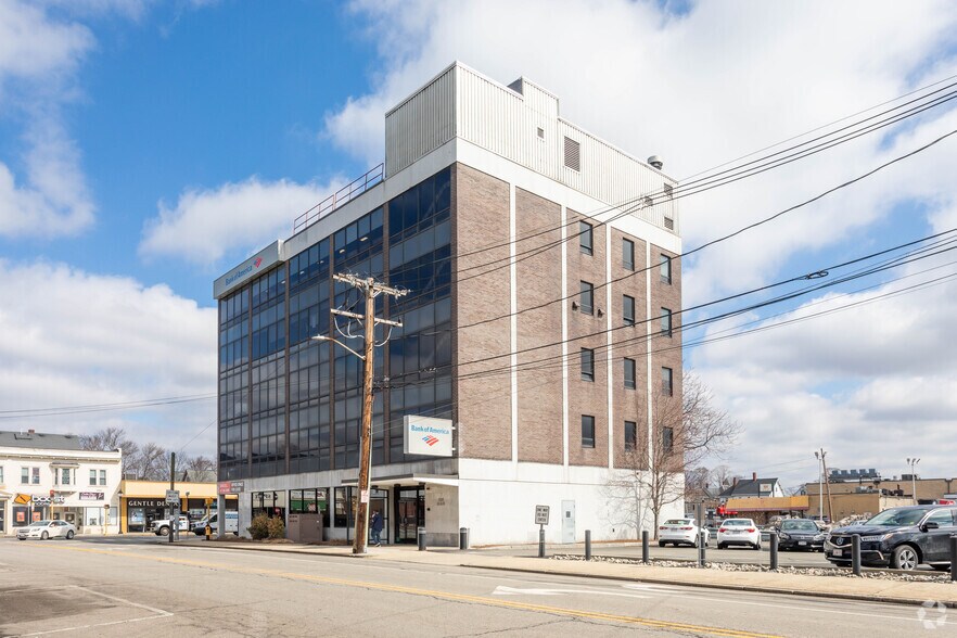 More Photos Of 880 Main St, Waltham Office For Lease