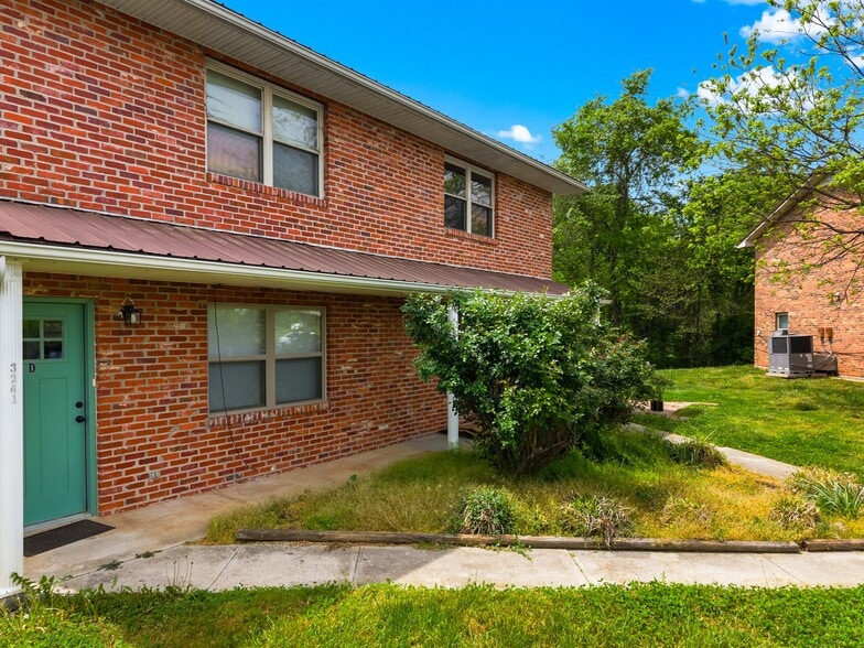 More Photos Of 3229 Blue Springs rd, Strawberry Plains Multifamily For Sale