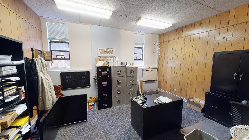 More Photos Of 3196 Marine Dr, Astoria Loft Creative Space For Lease