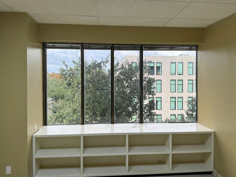 More Photos Of 3525 Prytania St, New Orleans Medical For Sale