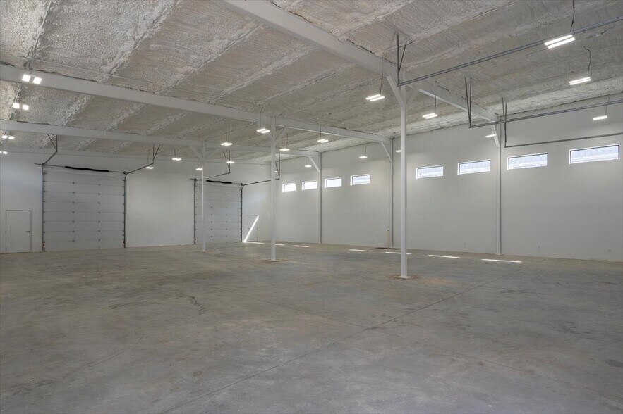 More Photos Of 9020 State Highway 21, Trenton Unknown For Lease