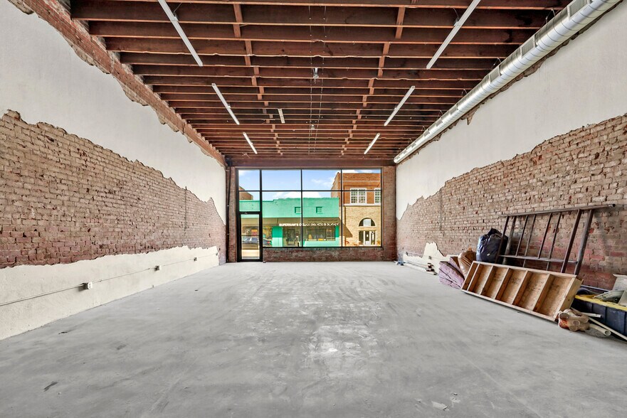 More Photos Of 214 E Rogers Blvd, Skiatook Storefront Retail Office For Sale