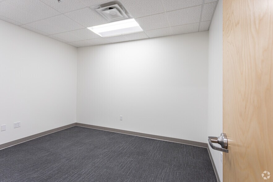 More Photos Of 6865-6941 W 2100 S, West Valley City Unknown For Lease