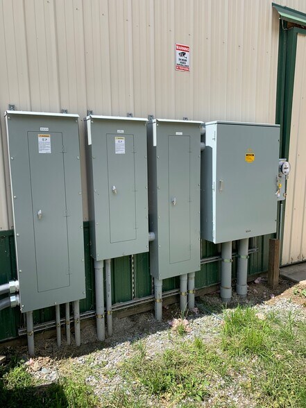 More Photos Of 3311 Rogue River Hwy, Gold Hill Specialty For Sale