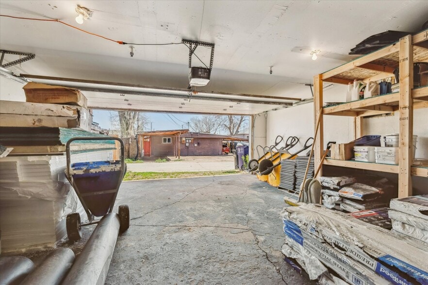 More Photos Of 1050 S Quitman St, Denver Showroom For Sale