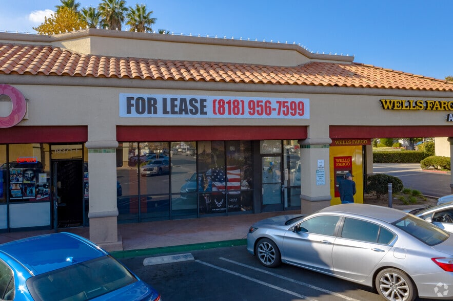 More Photos Of 19301-19371 Saticoy St, Reseda Unknown For Lease