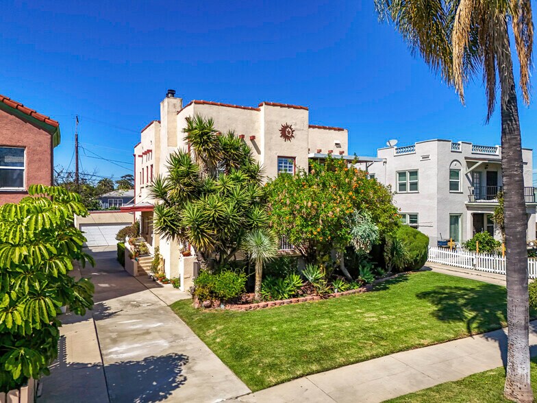 More Photos Of 1945 S Bronson Ave, Los Angeles Apartments For Sale