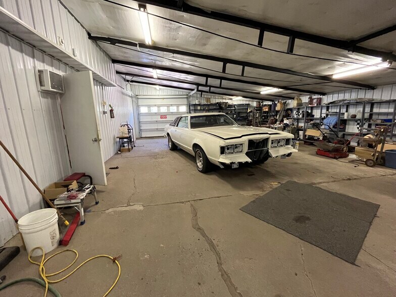 More Photos Of 1689 S Pleasants Hwy, Saint Marys Warehouse For Sale