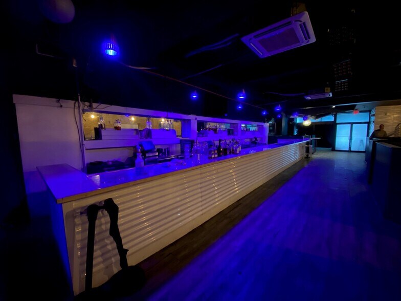 More Photos Of 1299 W 9th St, Cleveland Bar For Sale