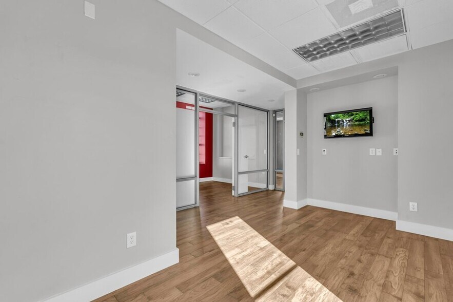 More Photos Of 201 Lafayette St, Starkville Loft Creative Space For Lease