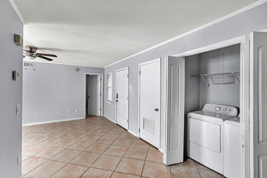 More Photos Of 725 7th S ave, Jacksonville Beach Multifamily For Sale