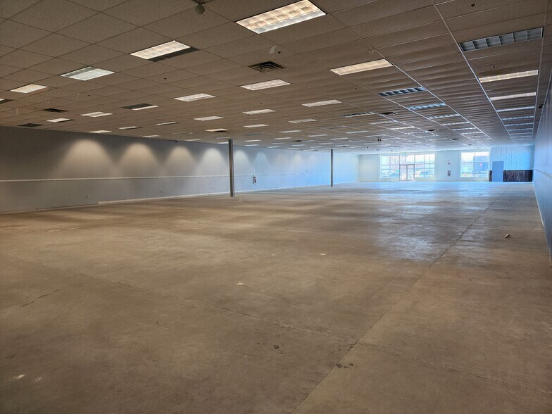 More Photos Of 15609 E Sprague Ave, Spokane Valley Unknown For Lease