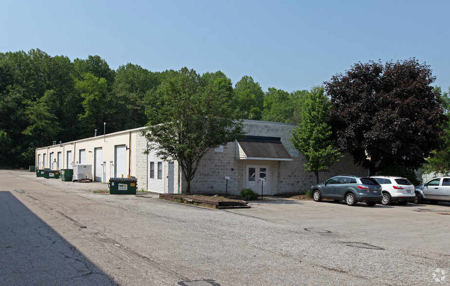 Primary Photo Of 300 Industrial Pky, Chagrin Falls Light Manufacturing For Lease