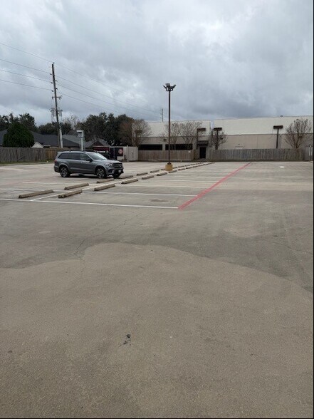 More Photos Of 1717 S Mason Rd, Katy Freestanding For Lease
