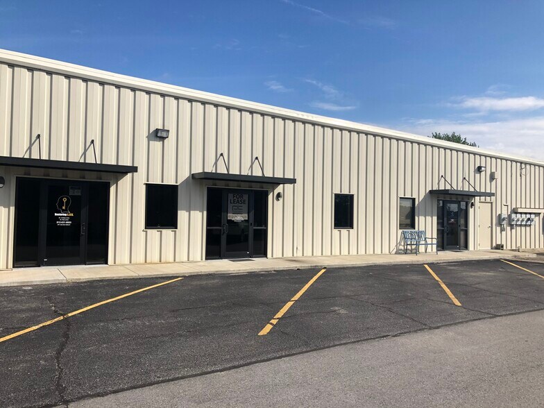 More Photos Of 671 3rd Ave, Jasper Storefront For Lease