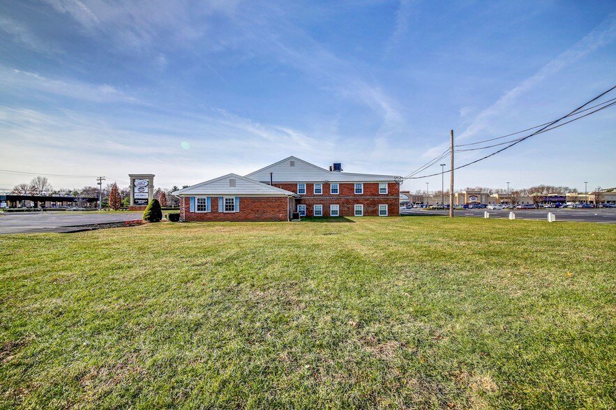 More Photos Of 70 Schanck Rd, Freehold Medical For Lease