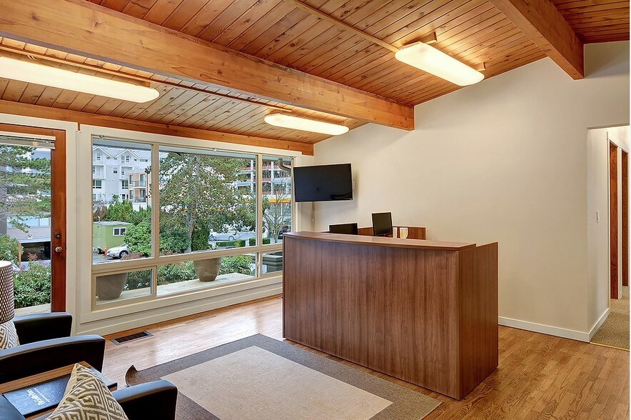 More Photos Of 317 4th St, Kirkland Office For Lease