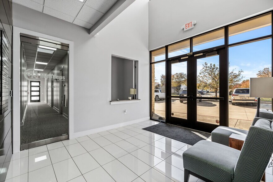 More Photos Of 151 Players Cir, Southlake Loft Creative Space For Lease