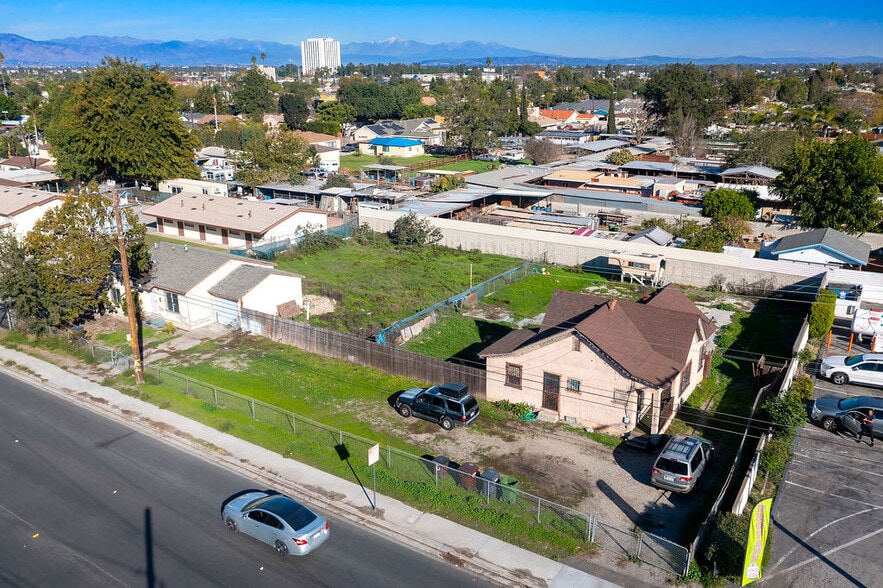 More Photos Of 1230 S Wilmington Ave, Compton Apartments For Sale
