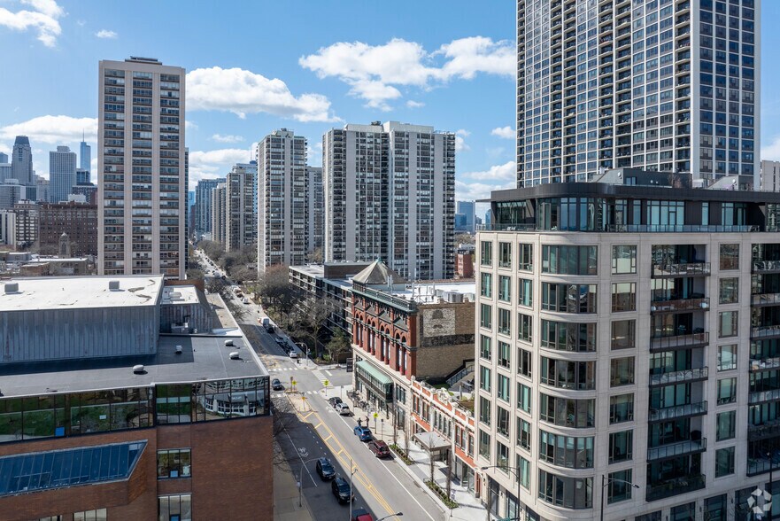 More Photos Of 108 W Germania Pl, Chicago Office For Lease