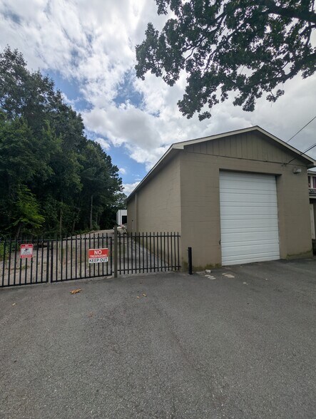 More Photos Of 6334 Buford Hwy, Norcross Flex For Lease
