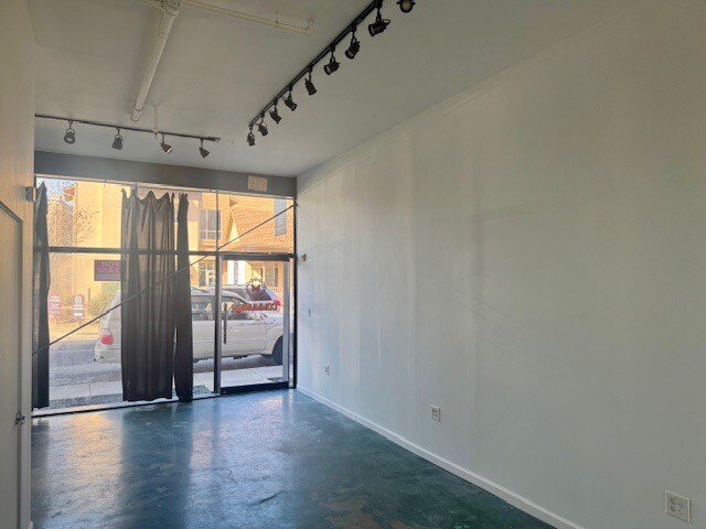 More Photos Of 1200 East 11th St, Austin Apartments For Lease