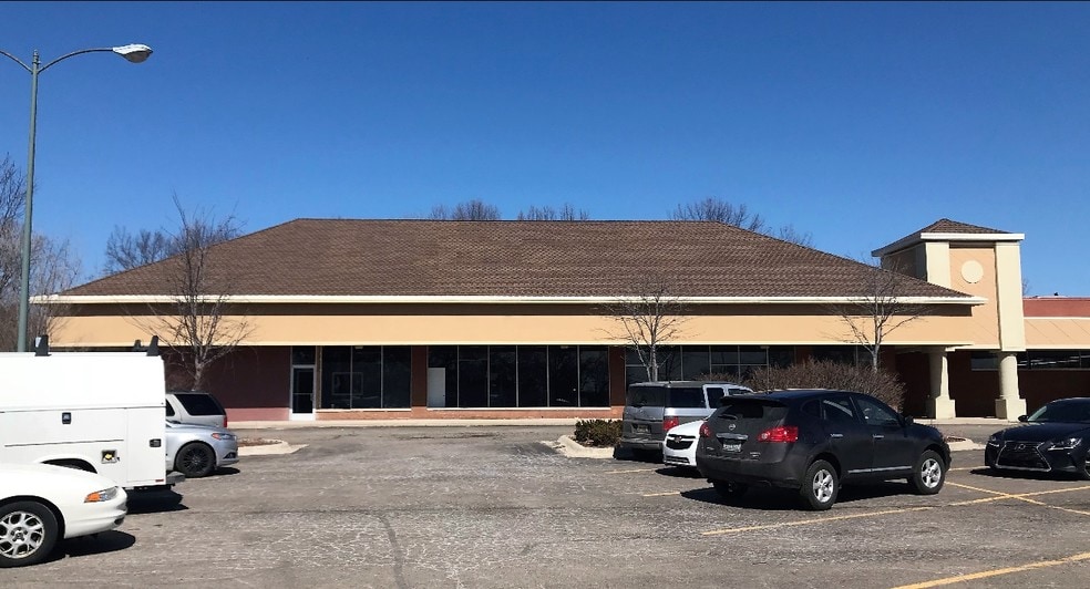 More Photos Of 7100-7150 Cooley Lake Rd, Waterford General Retail For Sale
