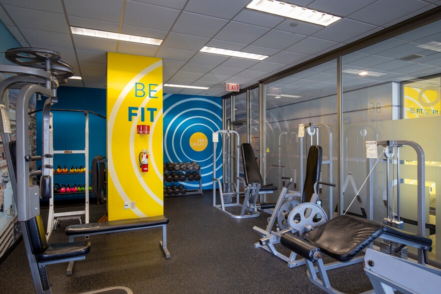 More Photos Of 2323 Grand Blvd, Kansas City Office For Lease