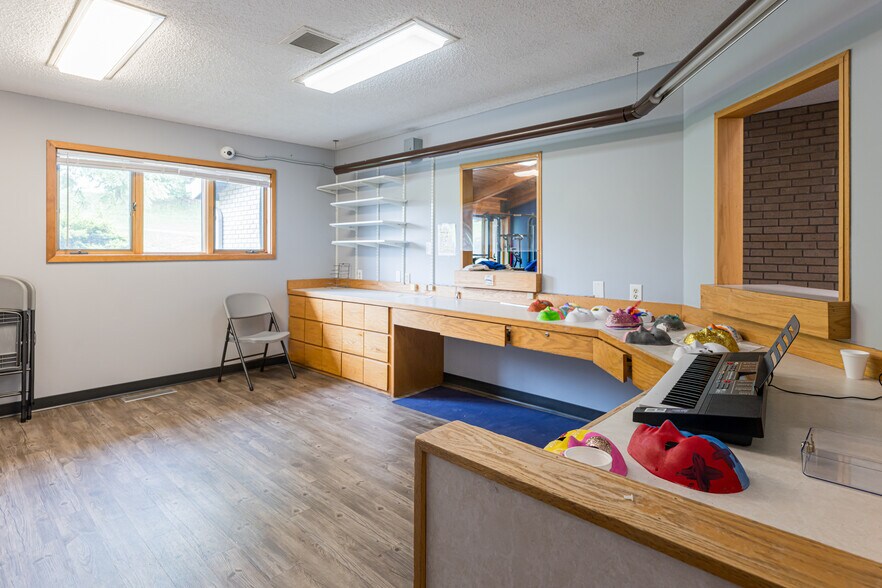 More Photos Of 90 Asheland Ave, Asheville Medical For Sale