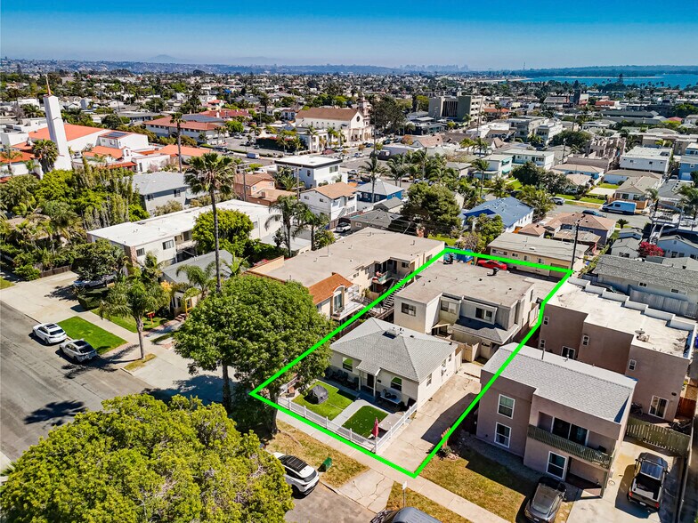 More Photos Of 935 Chalcedony St, San Diego Apartments For Sale