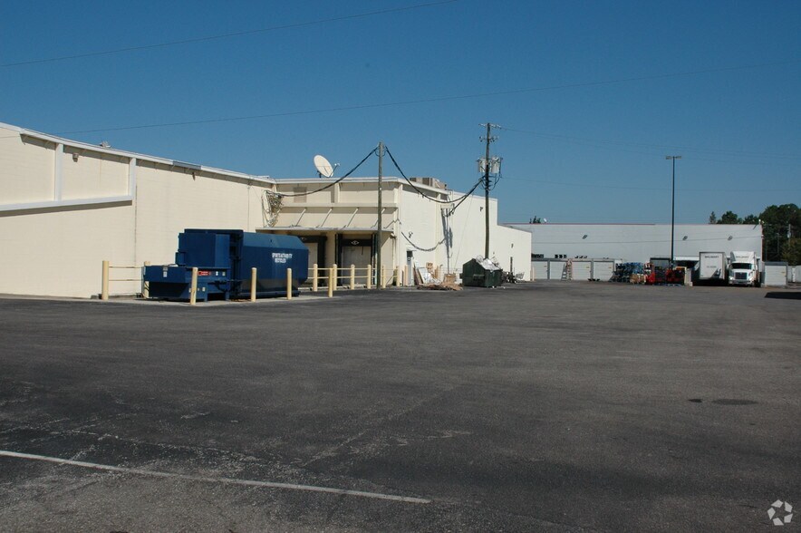 More Photos Of 513-669 W 23rd St, Panama City Storefront For Lease