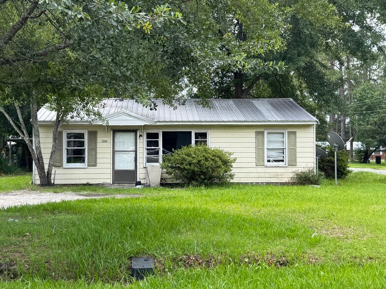 More Photos Of 1480 Park Ave, Waycross Apartments For Sale