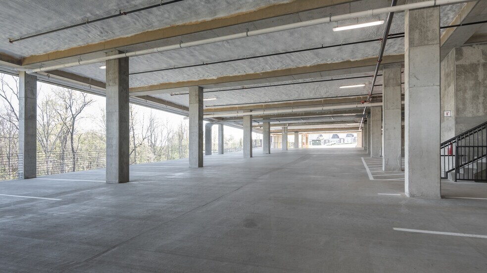 More Photos Of 329 S Royal Oaks Blvd, Franklin Medical For Sale