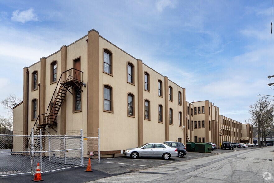 Primary Photo Of 46 Farrand St, Bloomfield Manufacturing For Sale