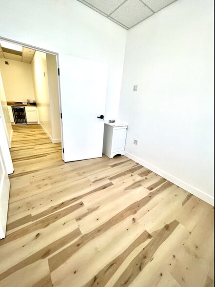 More Photos Of 7772 Warner Ave, Huntington Beach Medical For Lease