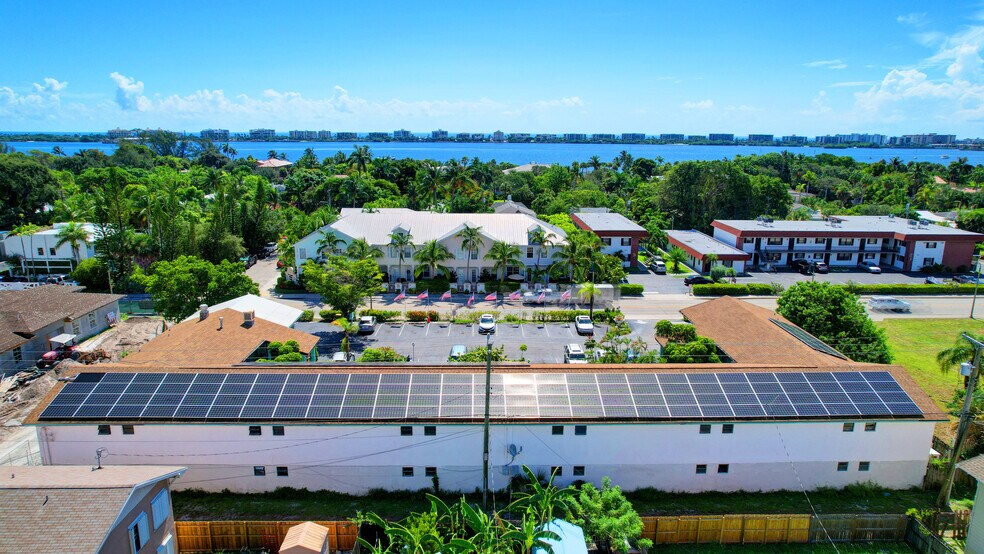 More Photos Of 901 S Federal Hwy, Lake Worth Hotel For Sale