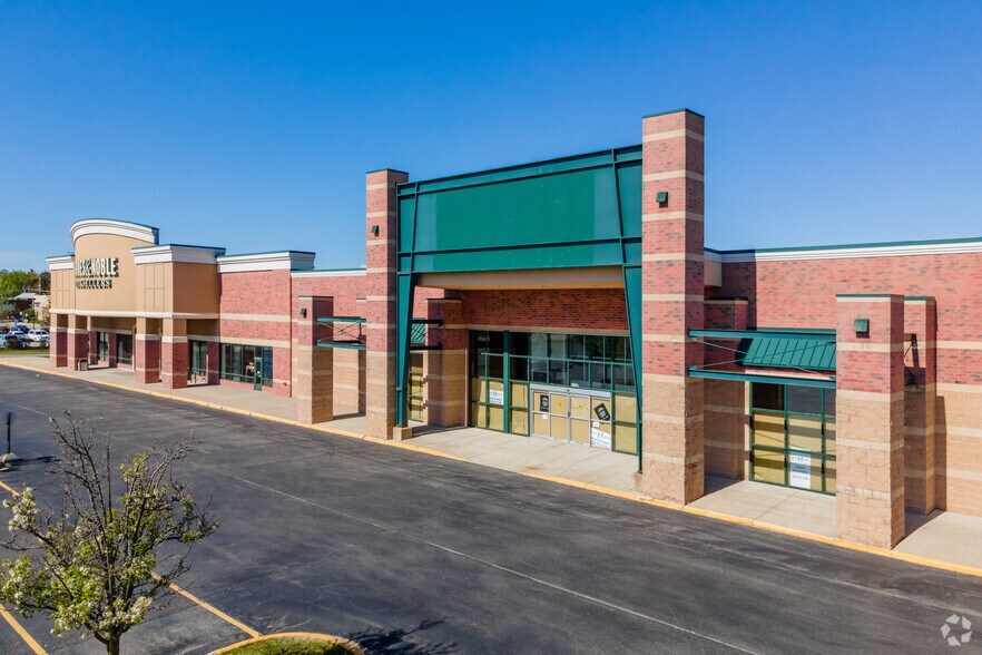 More Photos Of 2710 S Green Bay Rd, Mount Pleasant Freestanding For Lease
