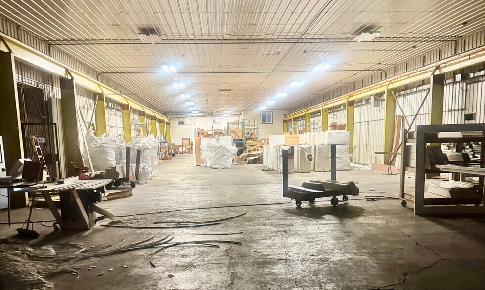 More Photos Of 5260 S Clinton Trl, Eaton Rapids Manufacturing For Lease
