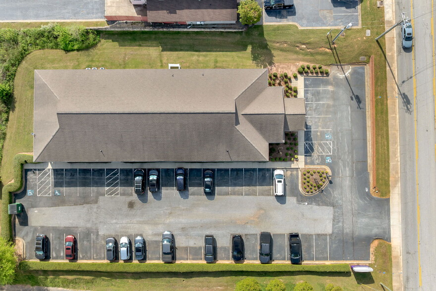 More Photos Of 701 Congaree Rd, Greenville Medical For Lease