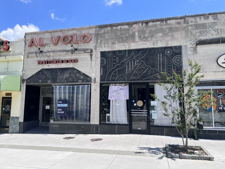 Primary Photo Of 3415-3419 Connecticut Ave, Washington Restaurant For Lease