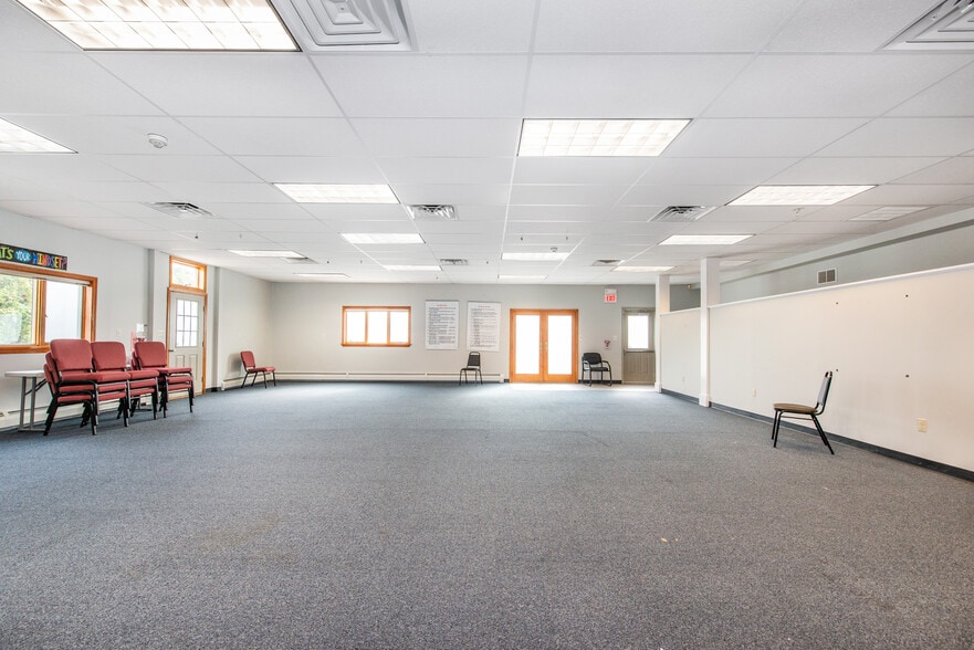 More Photos Of 13 Stillwater Rd, Blairstown Office For Sale