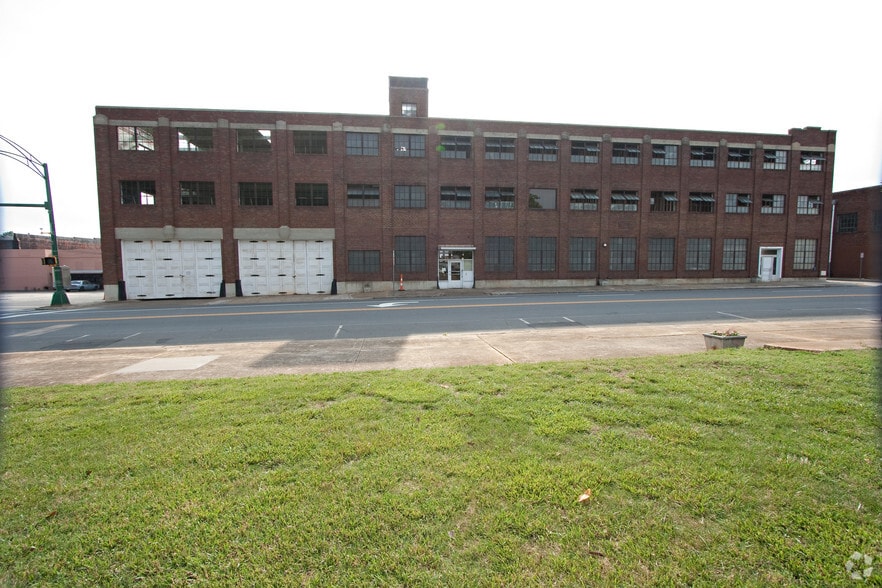 More Photos Of 109 N Hayne St, Monroe Apartments For Sale